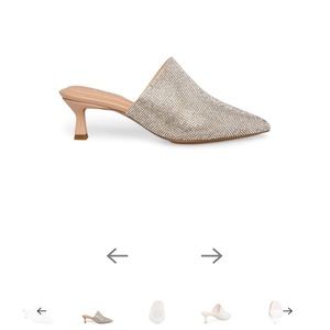 Anne Klein size 9.5 like new!